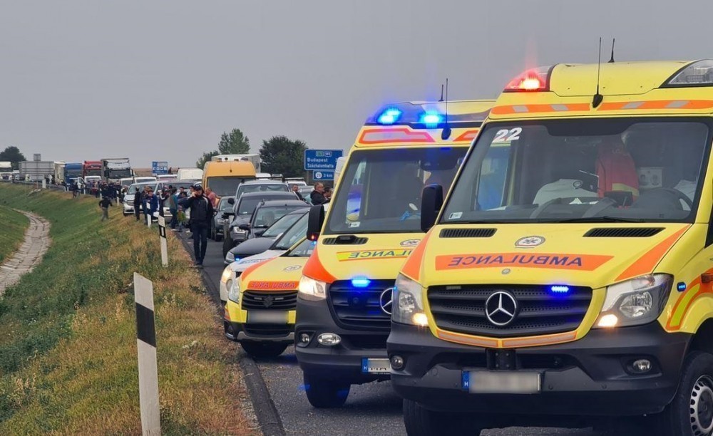 Tegnap meghalt a fiam. Milliárdos csemete ölte meg , most neki üzennék !