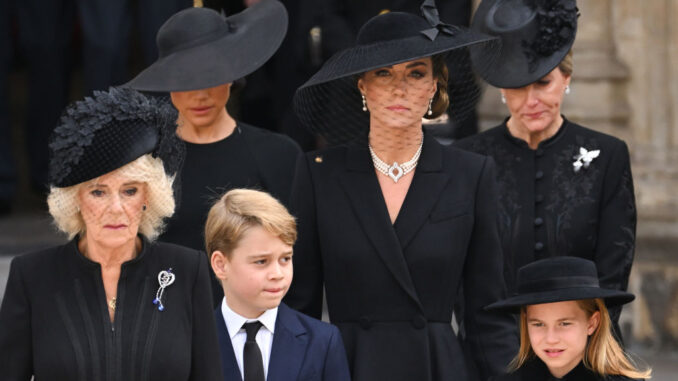 Gyászba borult a brit királyi család, bejelentették a megrázó hírt