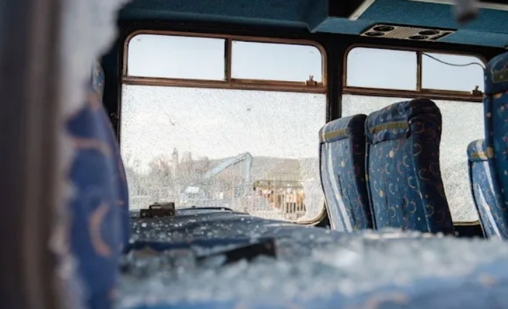 Nagy a baj! Utasokkal teli busz balesetezett Magyarországon! EZT lehet tudni pillanatnyilag